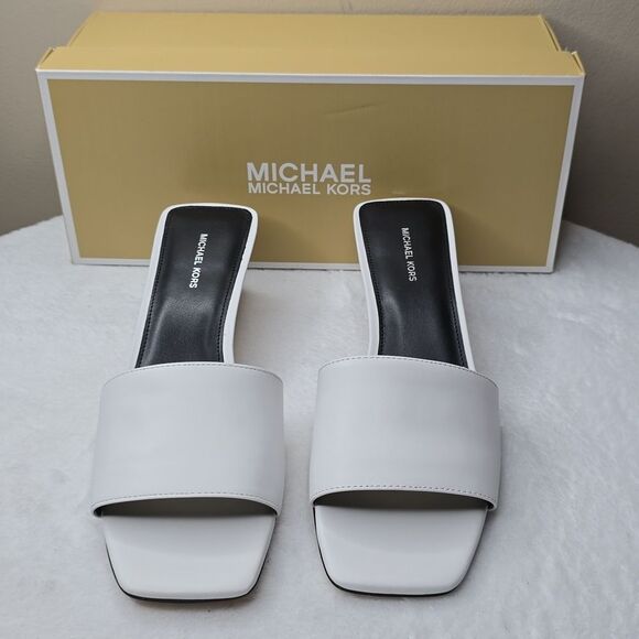 NIB Micheal Micheal Kors Merriam Kitten Sandal White Sz 8 - Picture 2 of 8